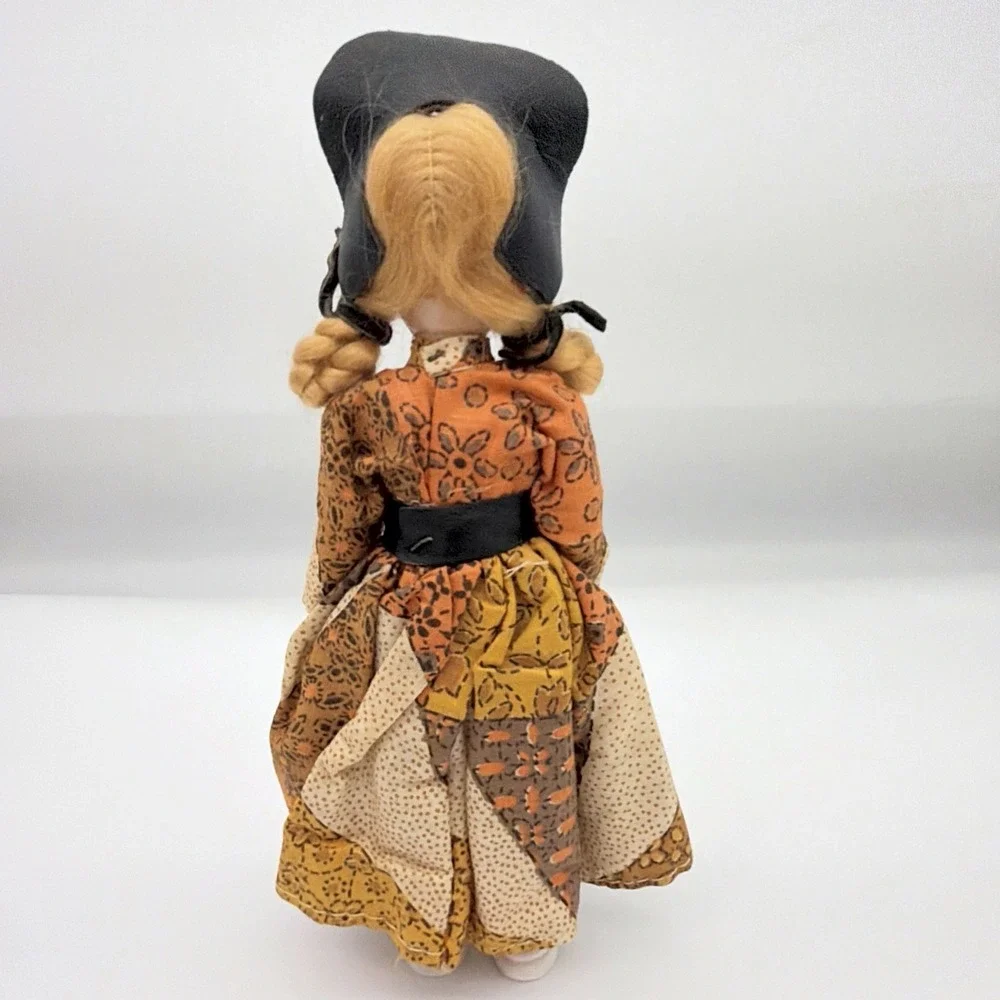 Carlson VTG Doll Plastic Sleep Eyes Blonde Braids Folk